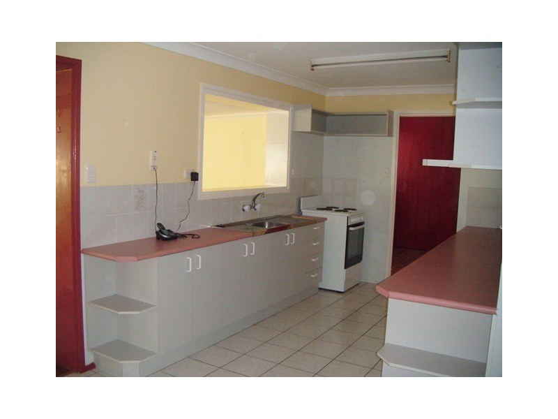9 McInnerney St, Collingwood Park QLD 4301