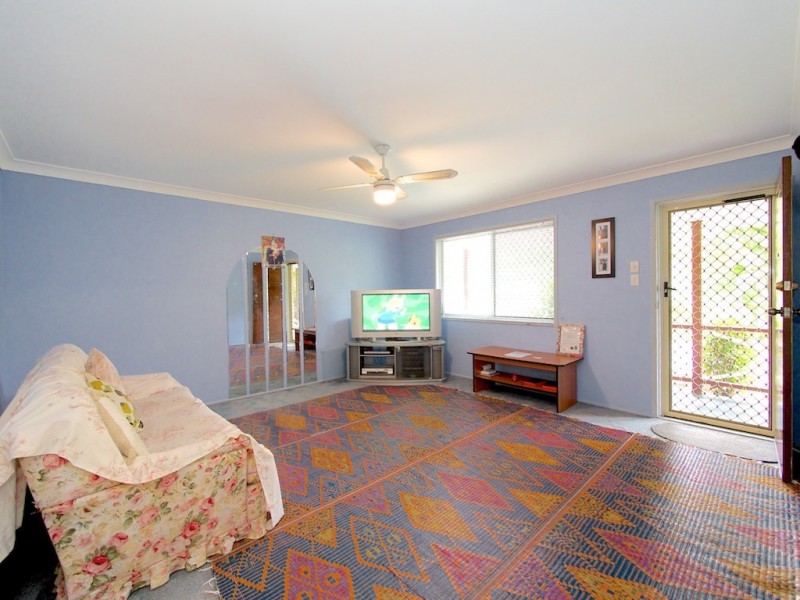 9 McInnerney St, Collingwood Park QLD 4301