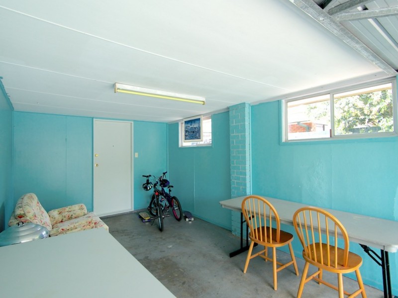 9 McInnerney St, Collingwood Park QLD 4301