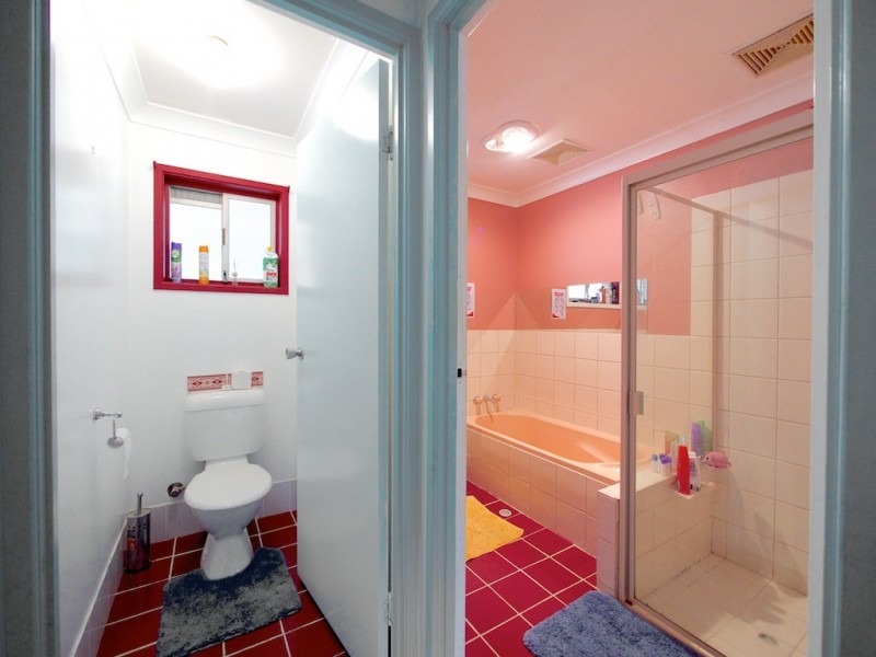 9 McInnerney St, Collingwood Park QLD 4301