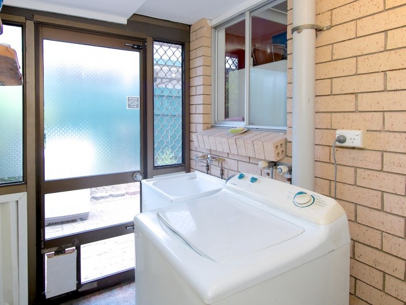 9 McInnerney St, Collingwood Park QLD 4301