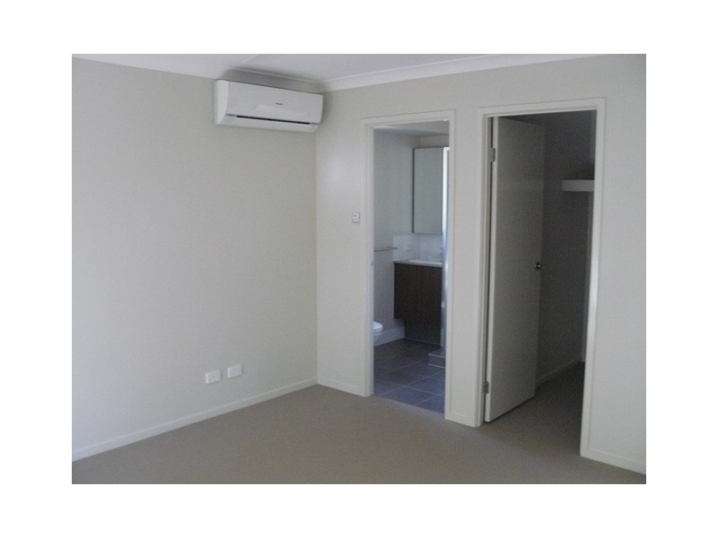 46 Sovereign Drive, Deebing Heights QLD 4306