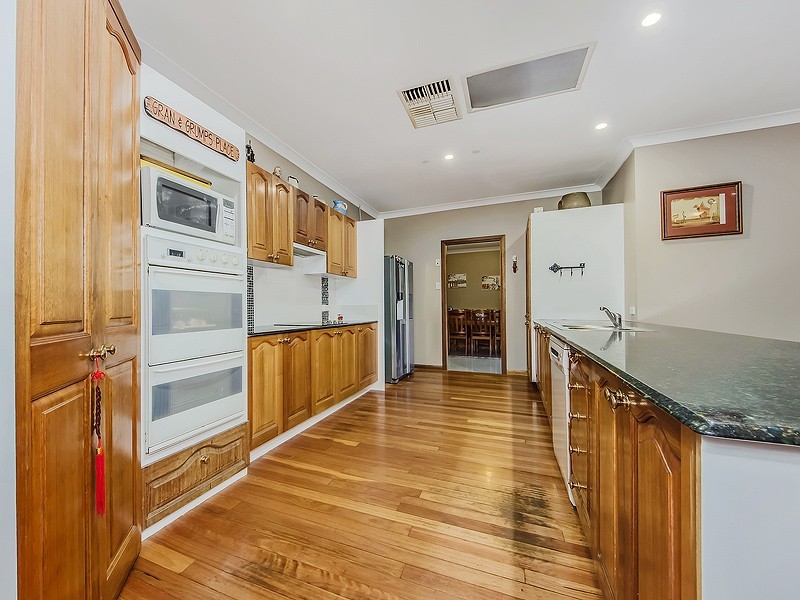 48 Ivan Lane, Ironbark QLD 4306