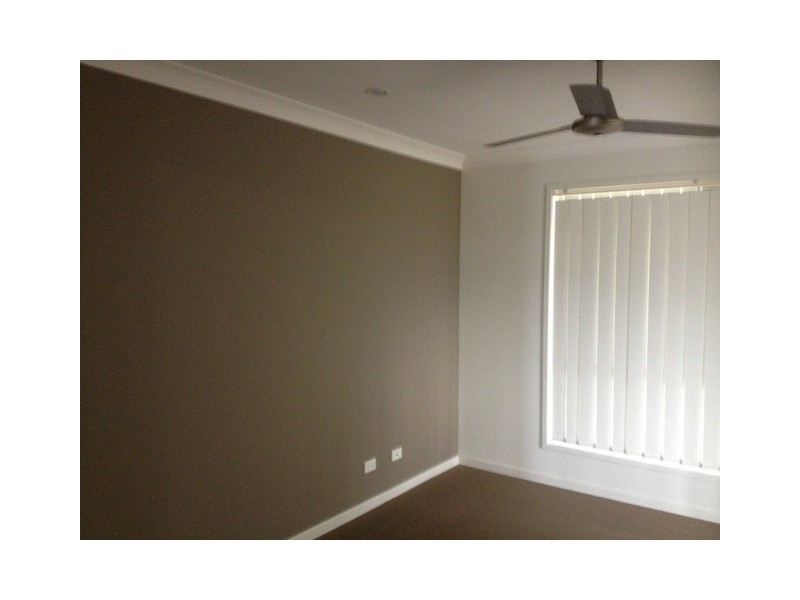 12 Pendragon Street, Raceview QLD 4305