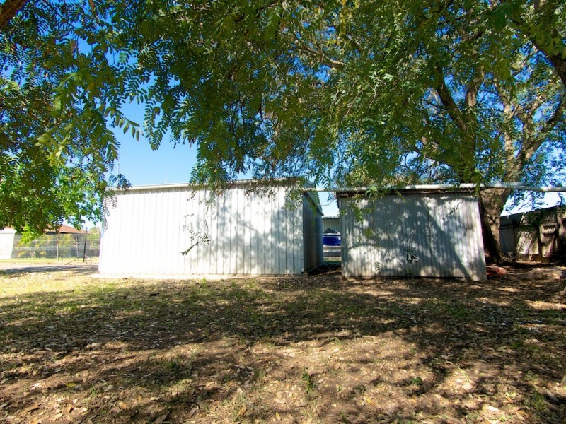 7 Daniel St, Lowood QLD 4311