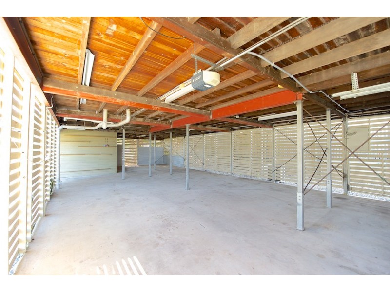 2C McMahon St, Bundamba QLD 4304