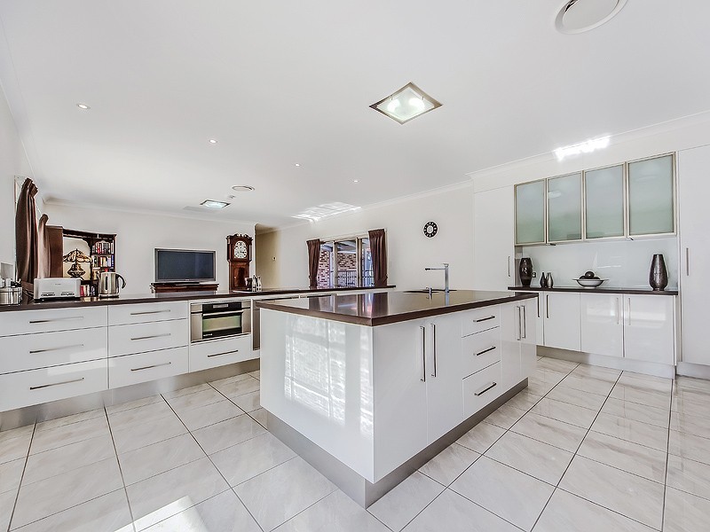 531 Pine Mountain Road, Muirlea QLD 4306