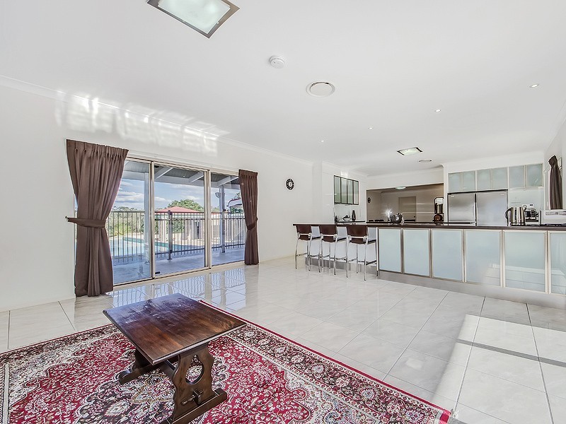 531 Pine Mountain Road, Muirlea QLD 4306