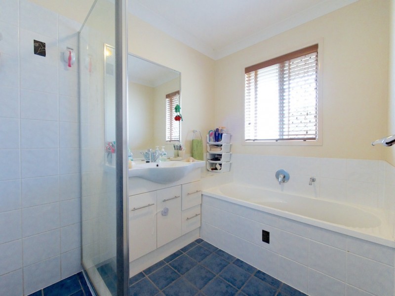 7 Overton Pl, Fernvale QLD 4306