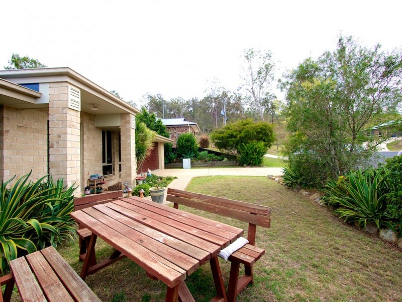 7 Overton Pl, Fernvale QLD 4306