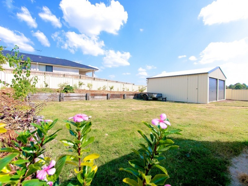 45 Macadamia Rd, Lowood QLD 4311