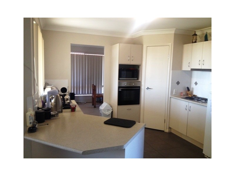 18 Haslingden Park Dr, Lowood QLD 4311