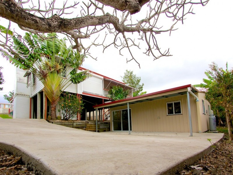 16 Arthur St, Woodend QLD 4305