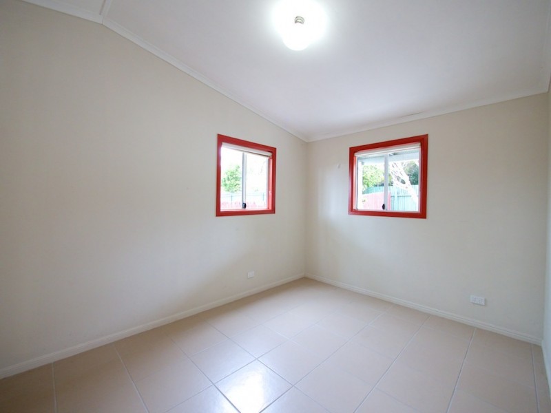 16 Arthur St, Woodend QLD 4305