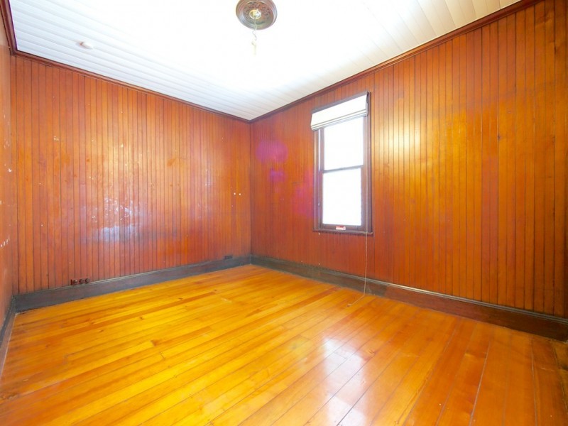 16 Arthur St, Woodend QLD 4305