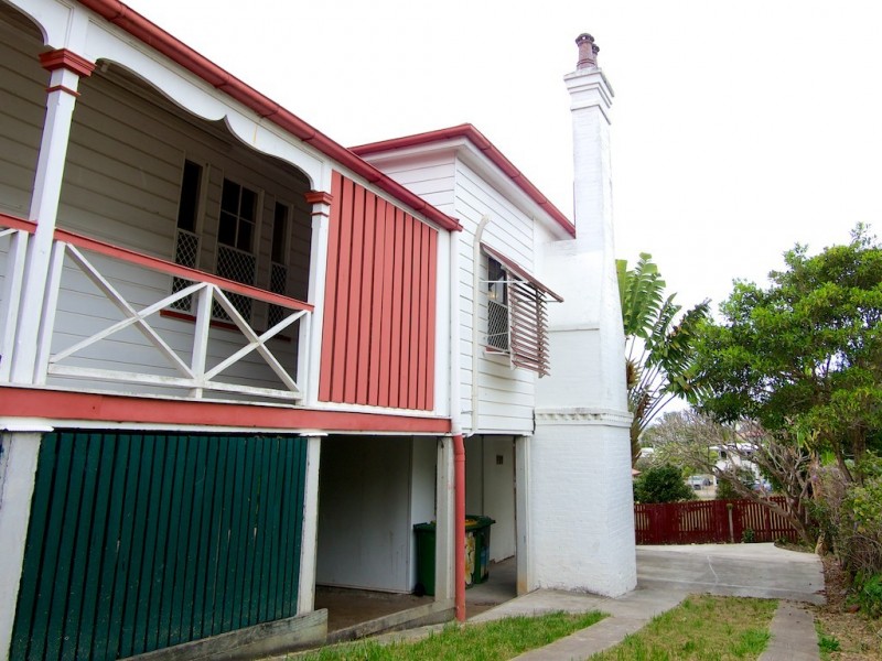 16 Arthur St, Woodend QLD 4305