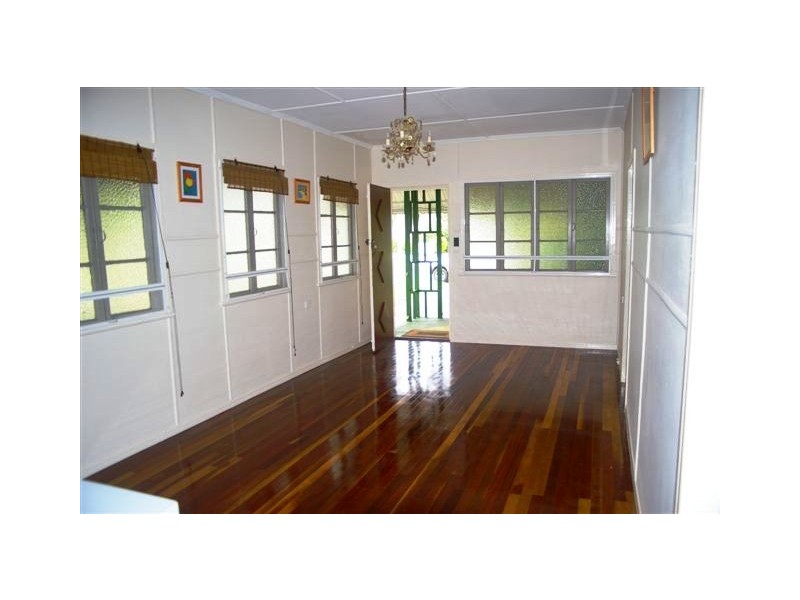 16a Hayes St, Brassall QLD 4305