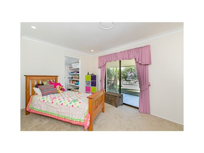 385 Fernvale Rd, Fairney View QLD 4306