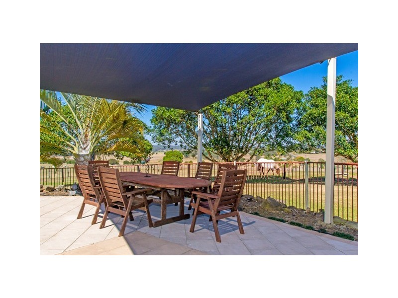 385 Fernvale Rd, Fairney View QLD 4306