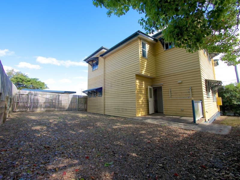 67 Brisbane Rd, Bundamba QLD 4304