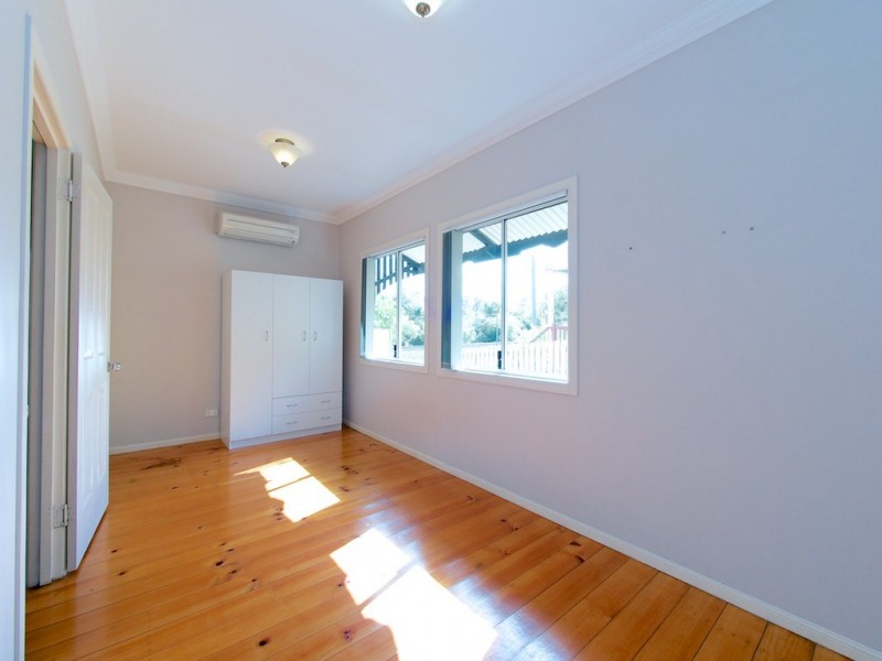 67 Brisbane Rd, Bundamba QLD 4304