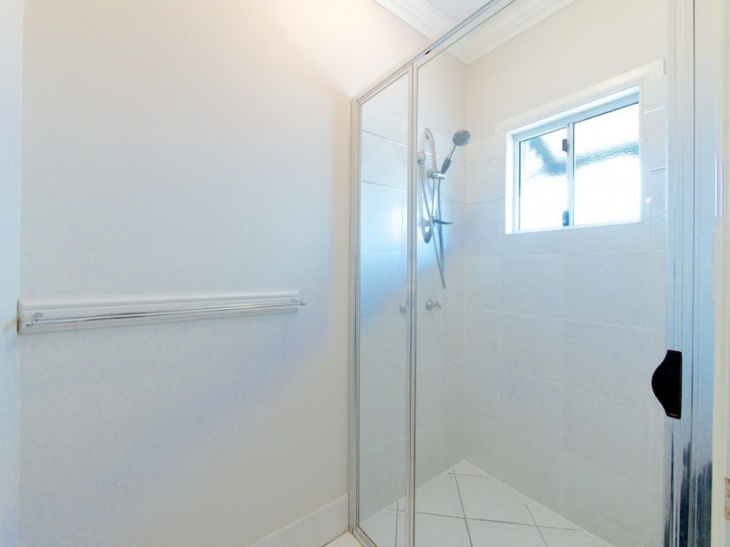 67 Brisbane Rd, Bundamba QLD 4304