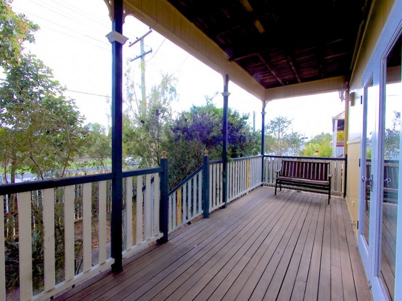 67 Brisbane Rd, Bundamba QLD 4304