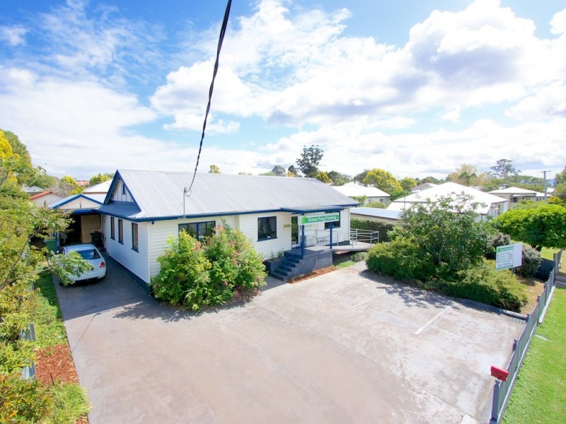 3 Hamilton St, Booval QLD 4304