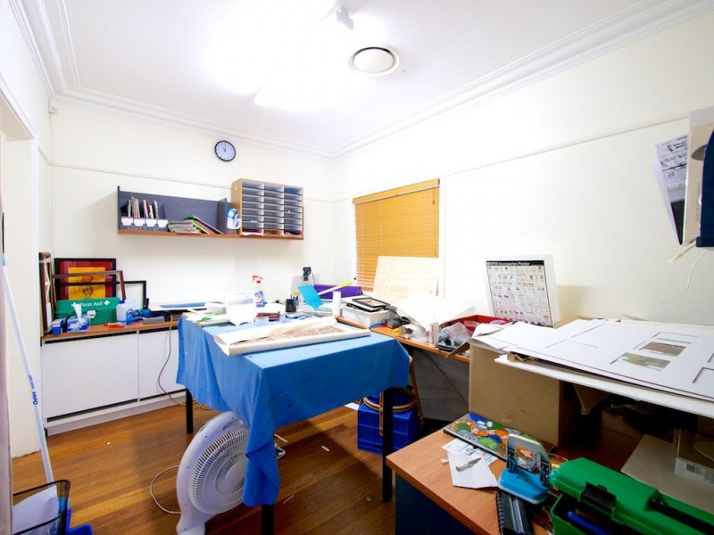 3 Hamilton St, Booval QLD 4304