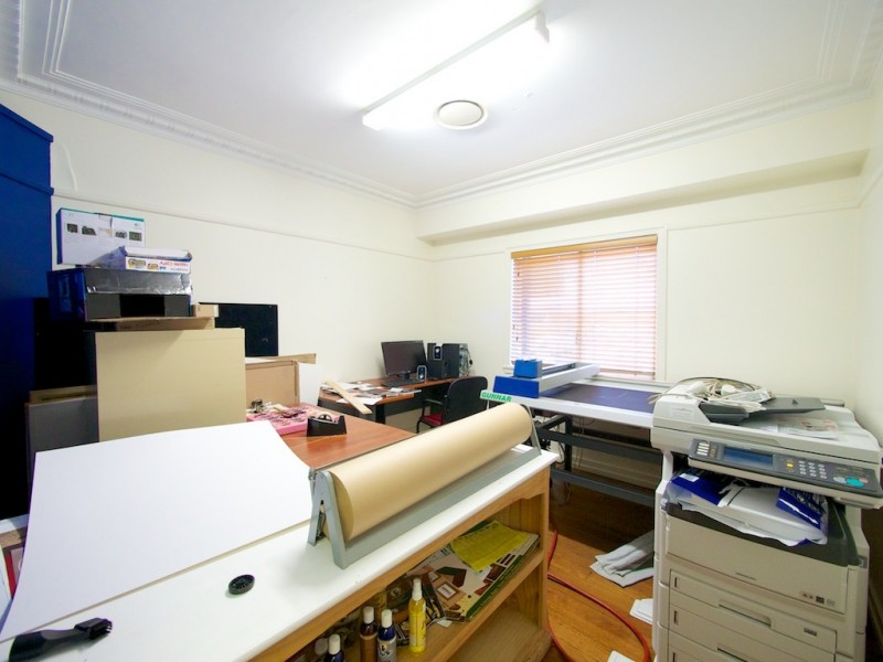 3 Hamilton St, Booval QLD 4304