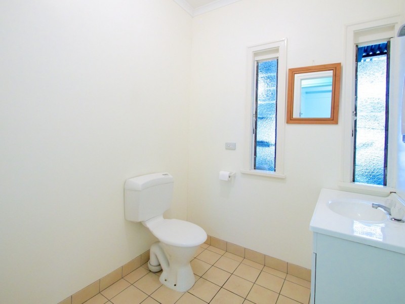 3 Hamilton St, Booval QLD 4304