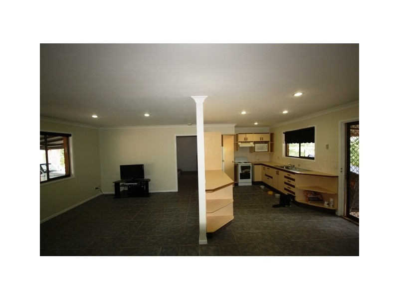 84 Taree Rd, Vernor QLD 4306