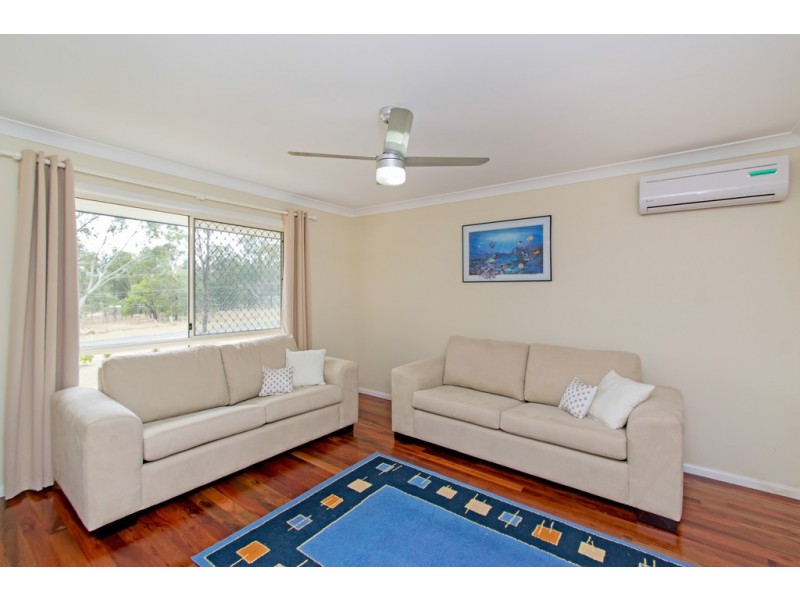 3 Janet Cl, Fernvale QLD 4306