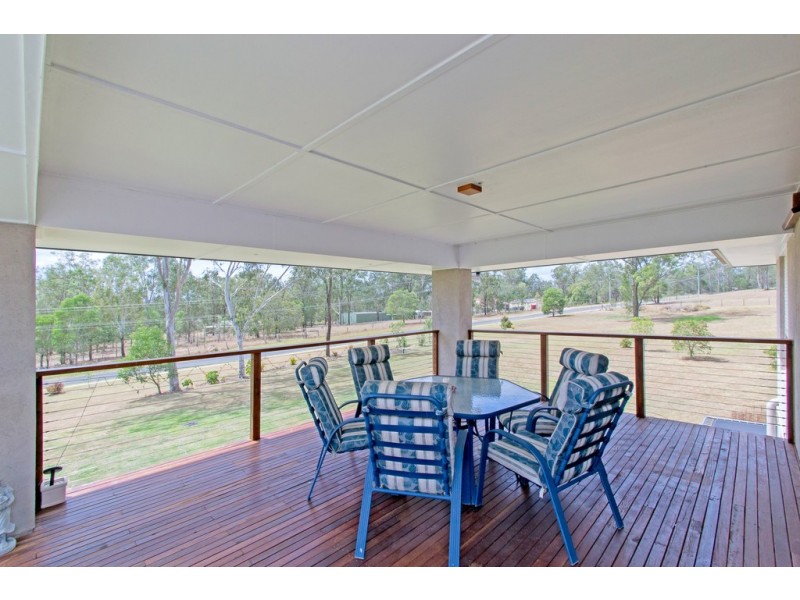 3 Janet Cl, Fernvale QLD 4306