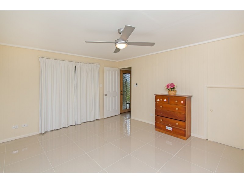 3 Janet Cl, Fernvale QLD 4306