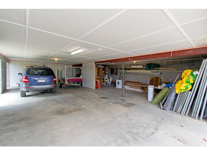 3 Janet Cl, Fernvale QLD 4306