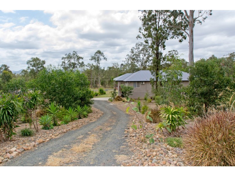 3 Janet Cl, Fernvale QLD 4306