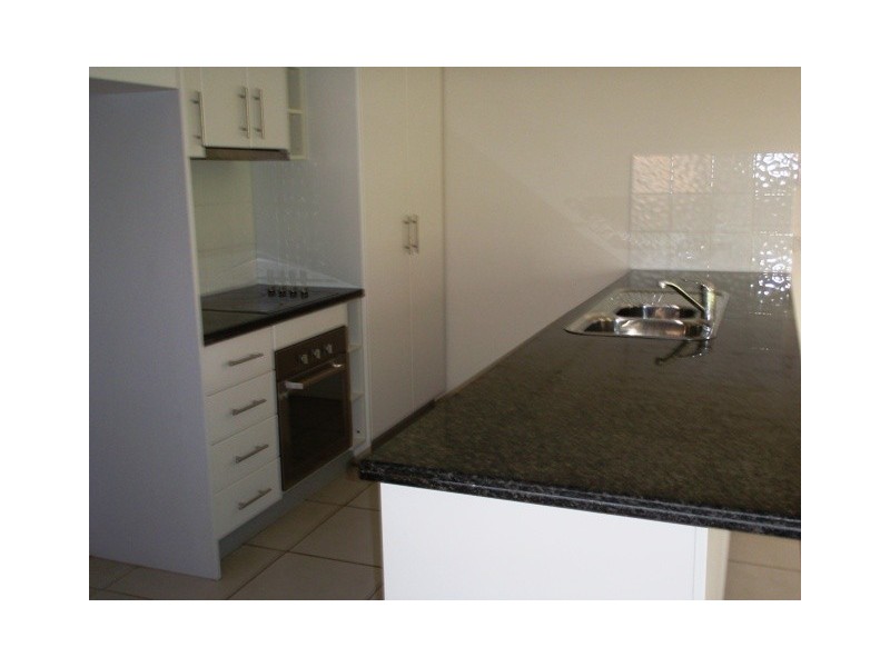 3 Nuala, Yamanto QLD 4305