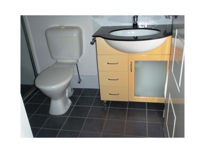 3 Nuala, Yamanto QLD 4305