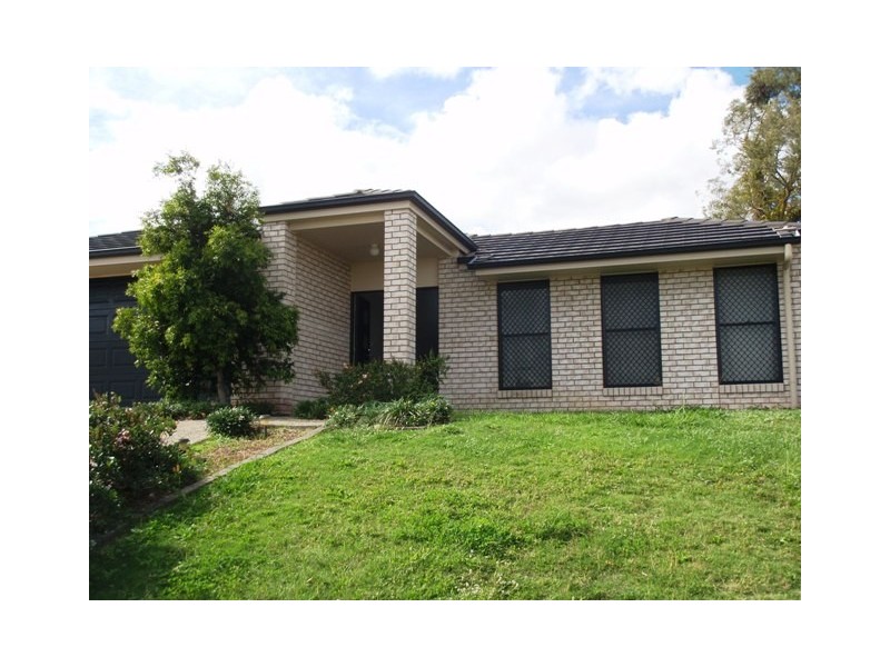 3 Nuala, Yamanto QLD 4305
