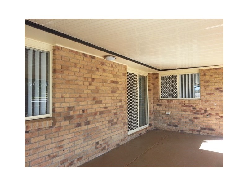 216 Wildey St, Flinders View QLD 4305