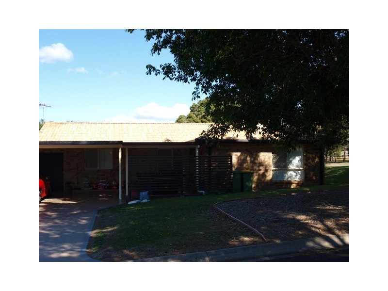 216 Wildey St, Flinders View QLD 4305
