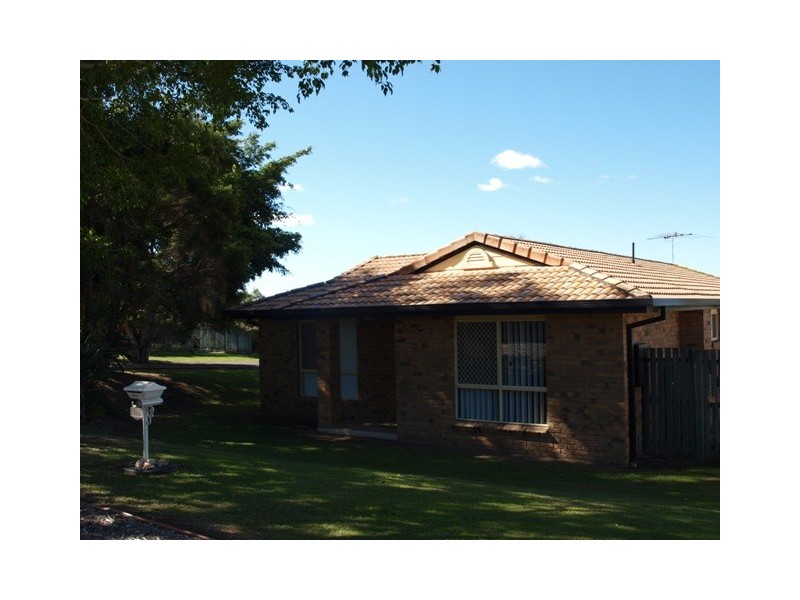 216 Wildey St, Flinders View QLD 4305