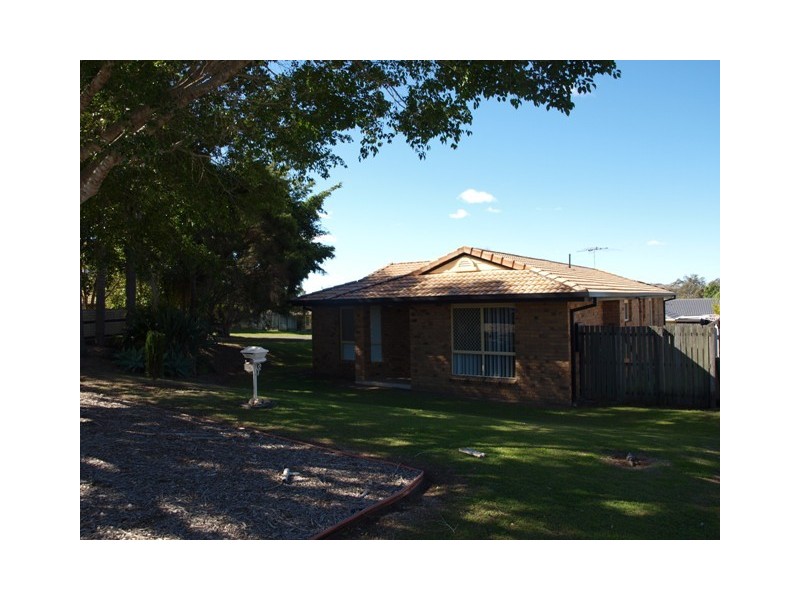 216 Wildey St, Flinders View QLD 4305