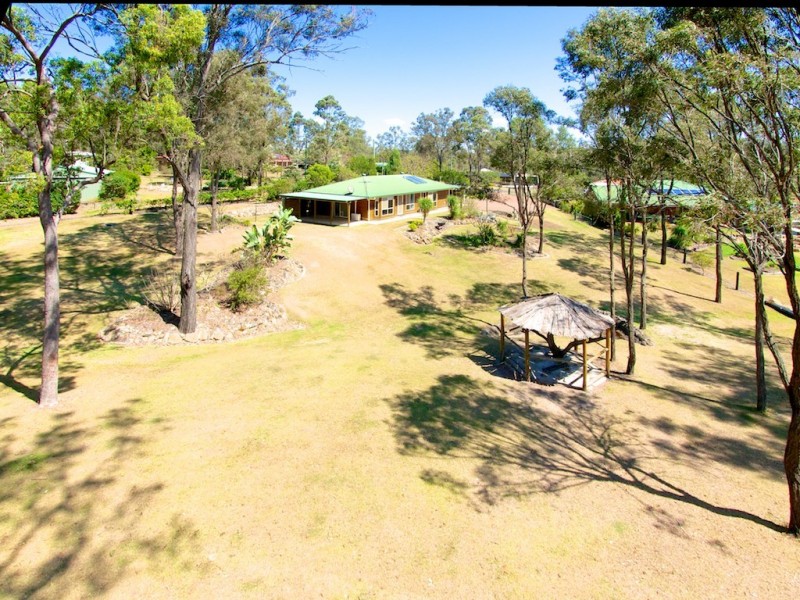 7 Crows Ash Crt, Lowood QLD 4311