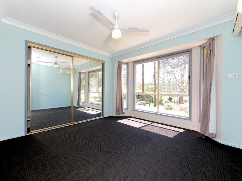 7 Crows Ash Crt, Lowood QLD 4311