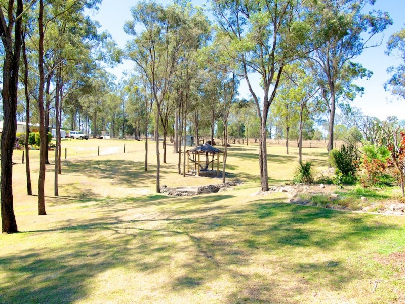 7 Crows Ash Crt, Lowood QLD 4311