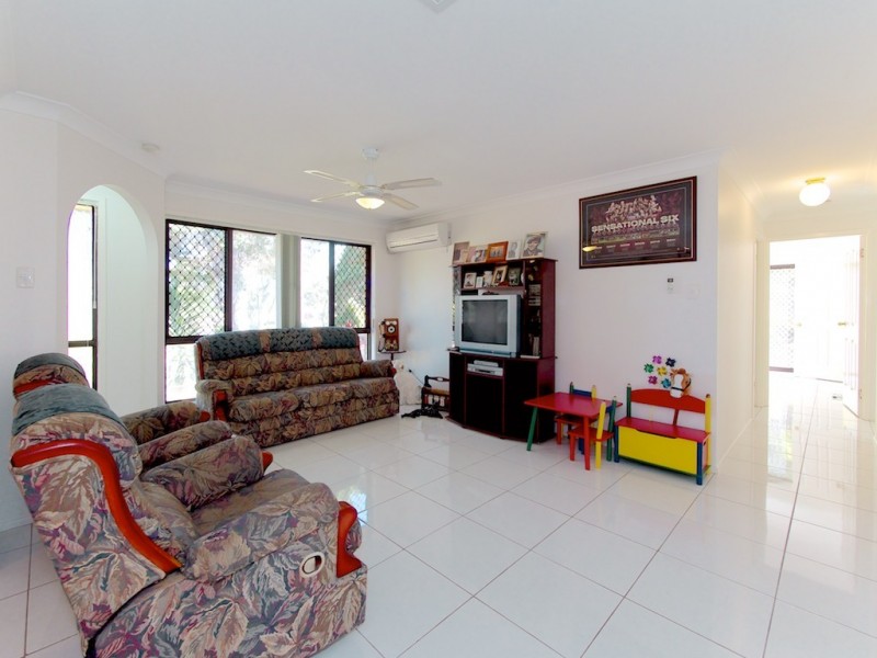 38 CARRALLUMA CRESCENT, Fernvale QLD 4306