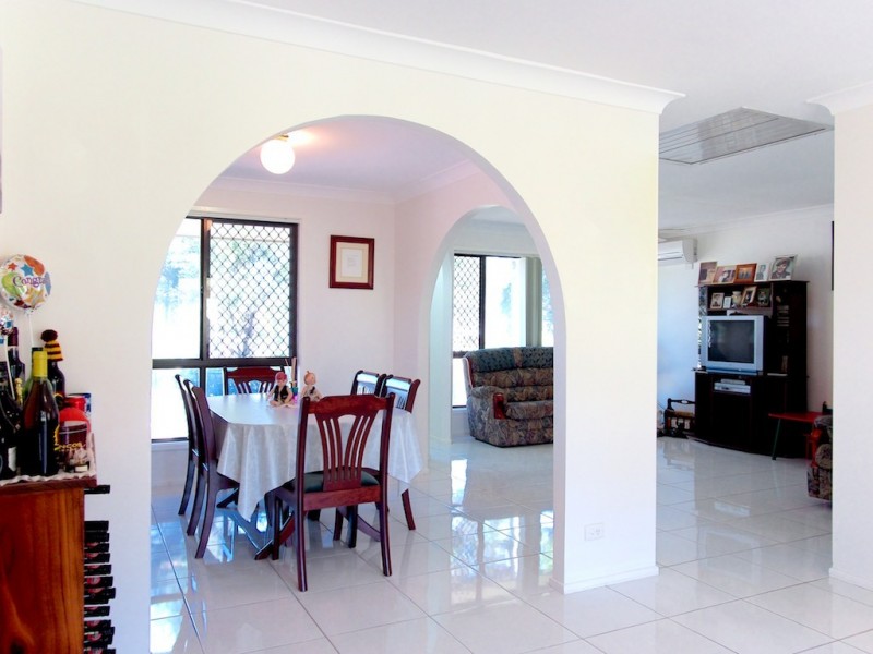 38 CARRALLUMA CRESCENT, Fernvale QLD 4306