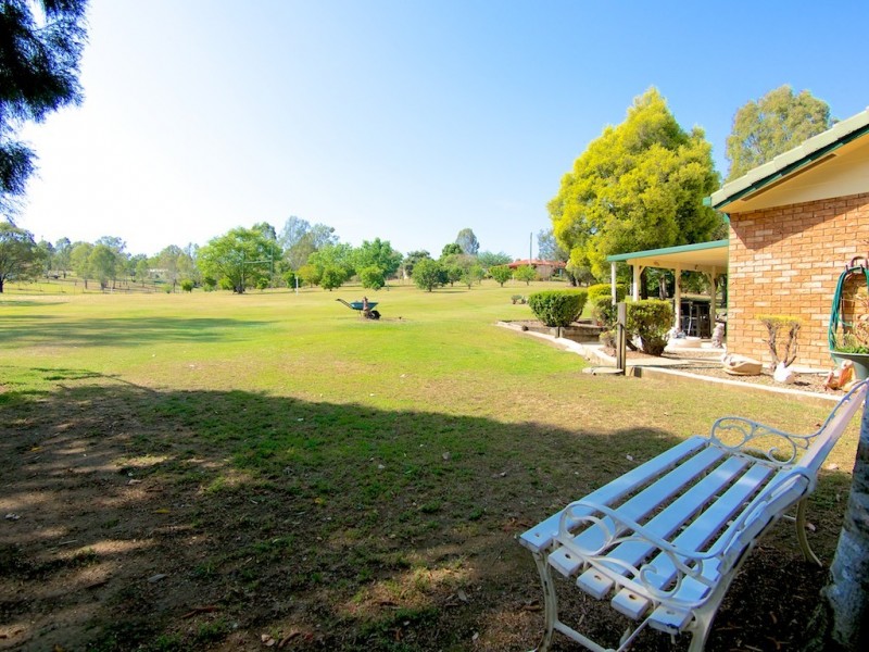 38 CARRALLUMA CRESCENT, Fernvale QLD 4306